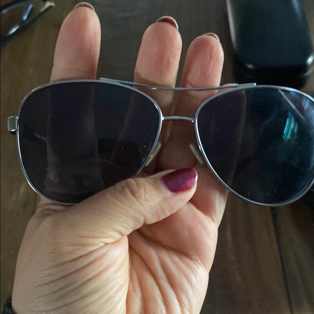 Coach Stylish Silver Aviator Sunglasses